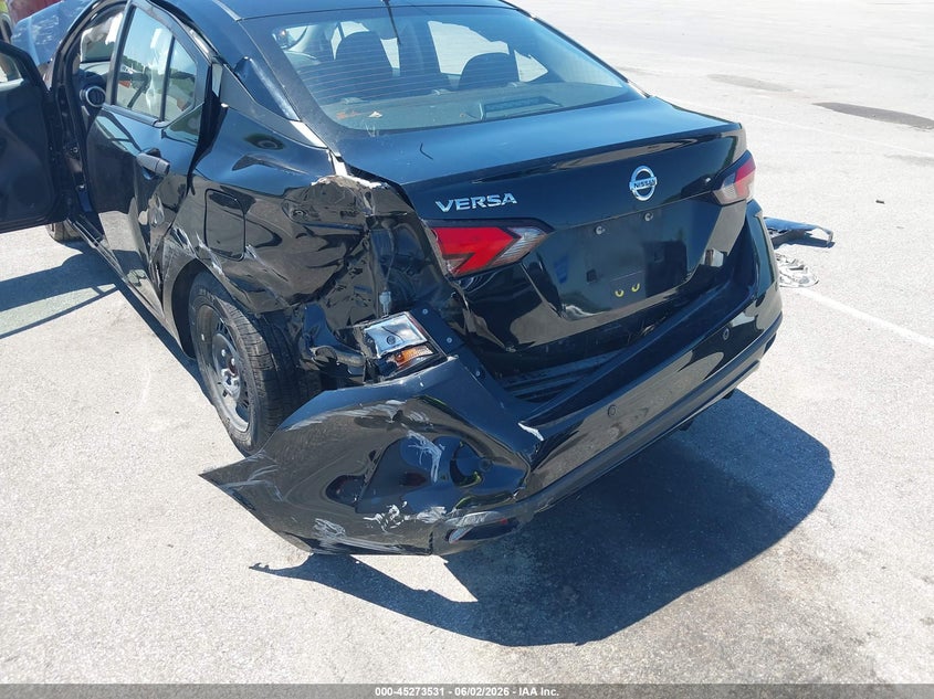 2022 Nissan Versa S 5-Speed Manual Transmission VIN: 3N1CN8BV0NL855526 Lot: 45273531