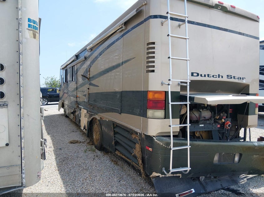 2003 FREIGHTLINER CHASSIS auction photo 3