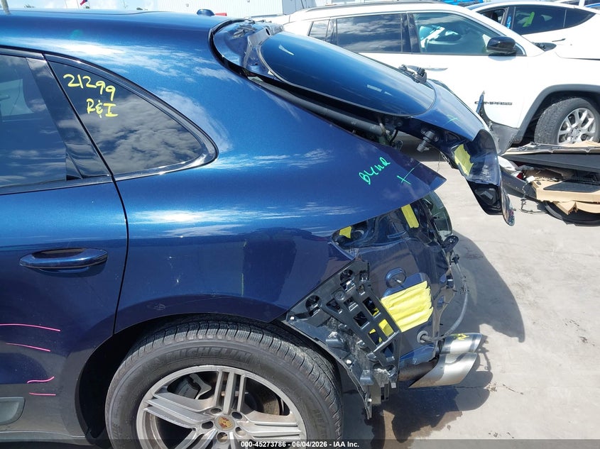2016 Porsche Macan S VIN: WP1AB2A56GLB43630 Lot: 45273786