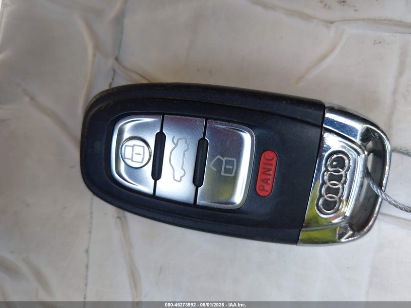2013 Audi A4 2.0T Premium VIN: WAUAFAFL5DN038906 Lot: 45273992