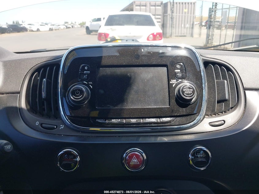 2017 Fiat 500E Battery Electric VIN: 3C3CFFGE8HT621067 Lot: 45274073