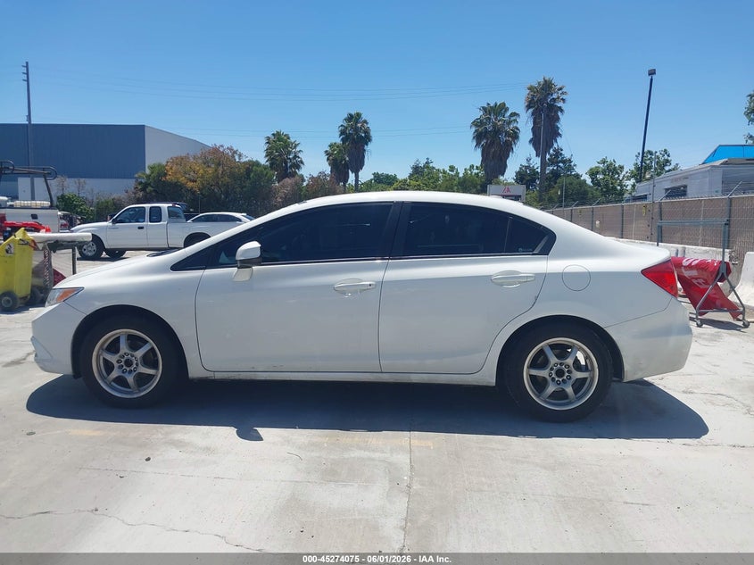 2HGFB2F88CH583027 2012 Honda Civic 1.8 Ex White
