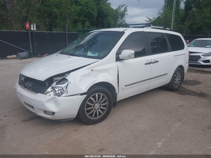 2012 KIA SEDONA auction photo 2