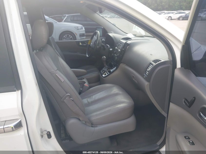 2012 KIA SEDONA auction photo 5