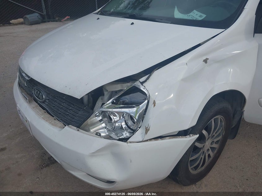 2012 KIA SEDONA auction photo 6