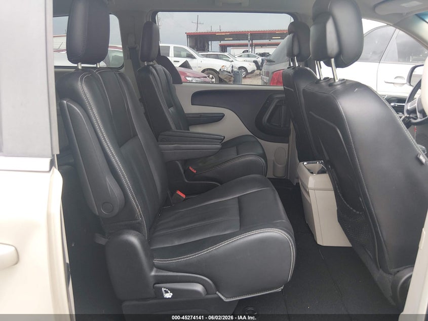 2016 Chrysler Town & Country Touring VIN: 2C4RC1BG7GR267702 Lot: 45274141