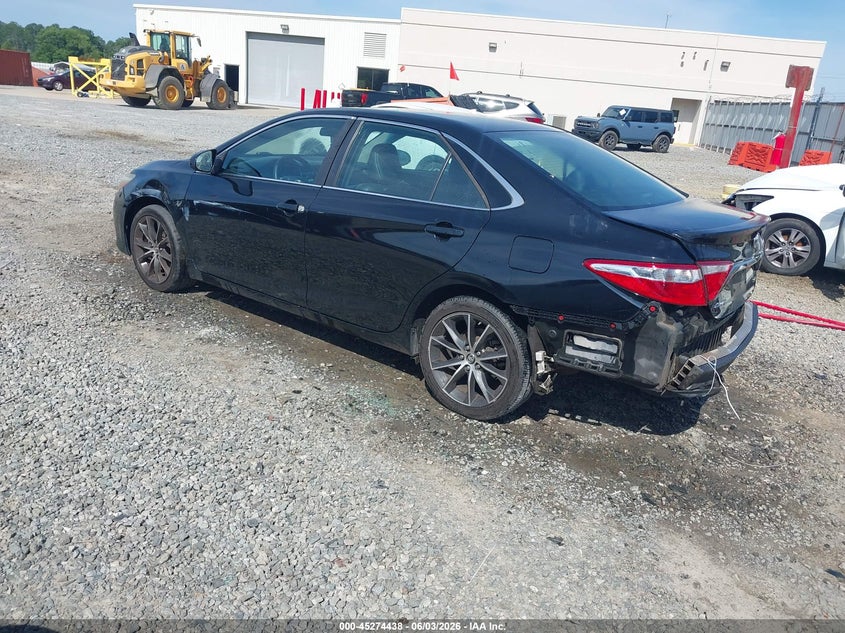 2017 TOYOTA CAMRY auction photo 3