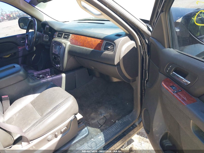 2012 GMC YUKON XL 1500 auction photo 5