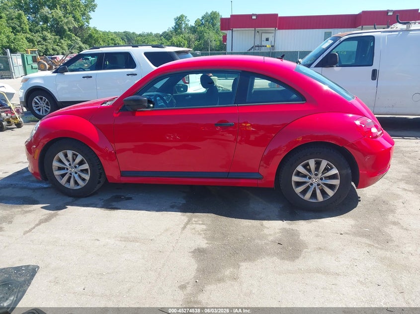 2013 Volkswagen Beetle 2.5L Entry VIN: 3VWFP7AT1DM631444 Lot: 45274538