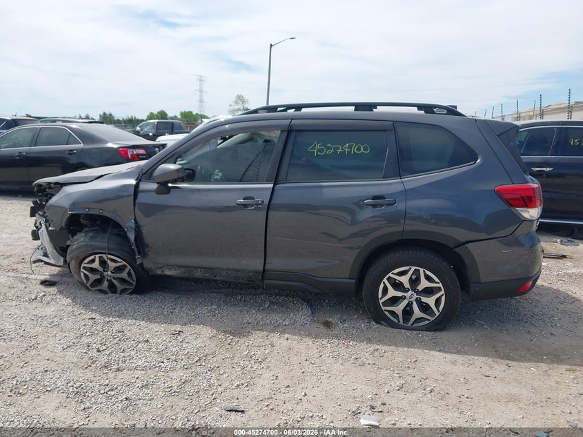 2022 Subaru Forester Premium VIN: JF2SKAEC2NH408585 Lot: 45274700