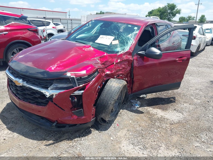 2025 CHEVROLET TRAX auction photo 2