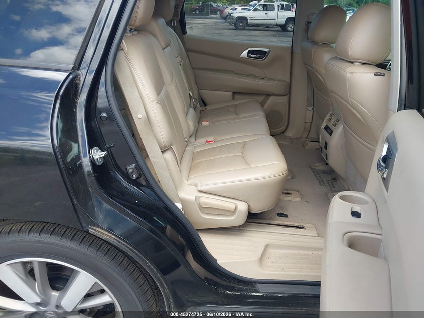 2015 Nissan Pathfinder Platinum VIN: 5N1AR2MN5FC624214 Lot: 45274725