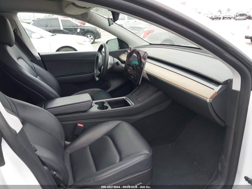 2022 TESLA MODEL Y ELECTRIC(VIN: 7SAYGDEE3NF433723