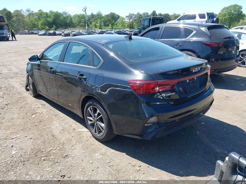 Vin: 3kpf24ad7pe694684, lot: 45772793, kia forte lxs 20233