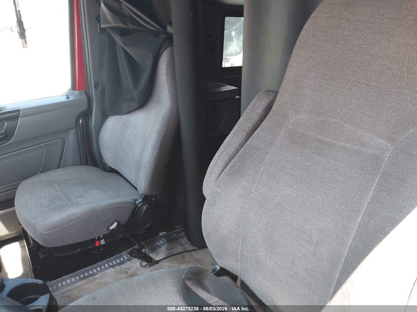 2021 International Lt VIN: 3HSDZAPR1MN102672 Lot: 45275236