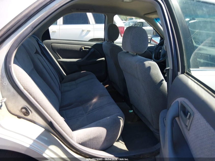 2000 Toyota Camry Le VIN: 4T1BG22K2YU656991 Lot: 45275303
