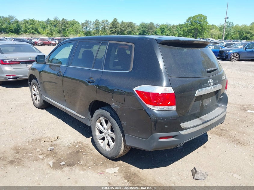 Vin: 5tdbk3eh5ds208929, lot: 45773193, toyota highlander base v6 20133