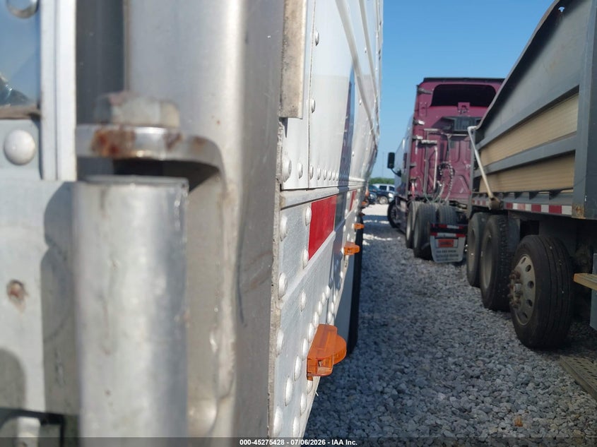 2016 UTILITY TRAILER MFG 53' REEFER auction photo 6