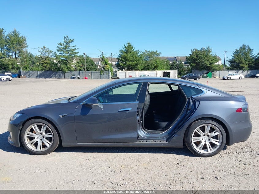 2020 Tesla Model S Long Range Dual Motor All-Wheel Drive/Long Range Plus Dual Motor All-Wheel Drive VIN: 5YJSA1E26LF385396 Lot: 45275596
