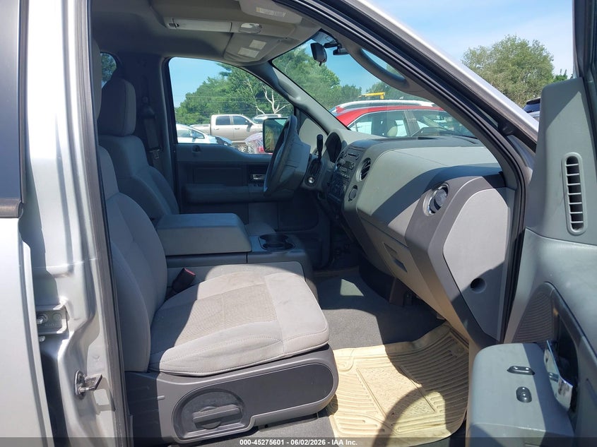 2006 Ford F-150 5.4 Lariat/Xlt silver Lot 111045275601 Vin 1FTPW12VX6FB36685
