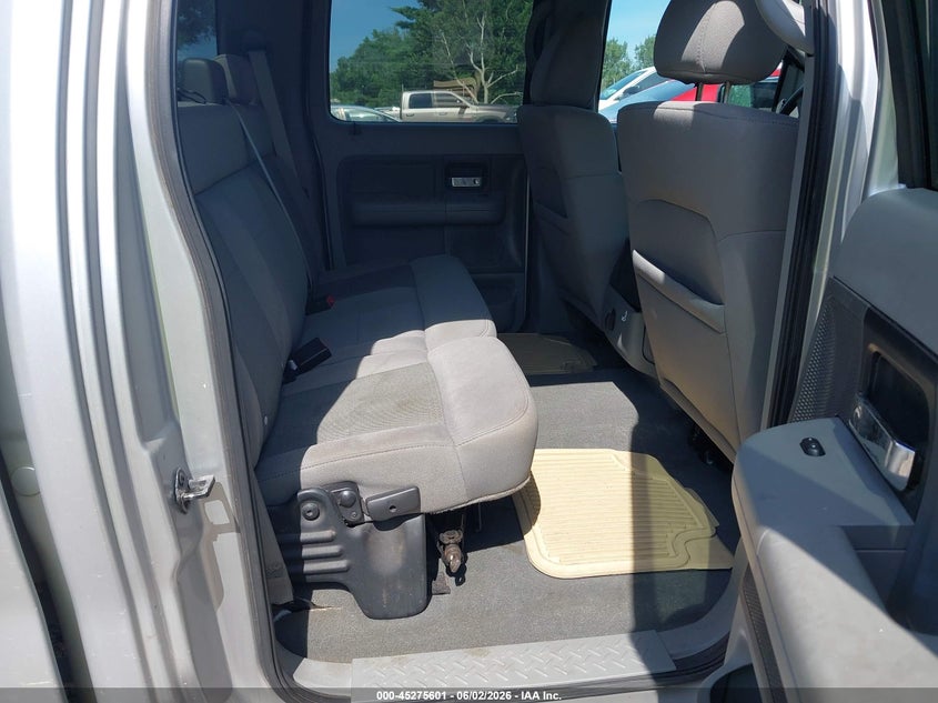 2006 Ford F-150 5.4 Lariat/Xlt silver Lot 111045275601 Vin 1FTPW12VX6FB36685