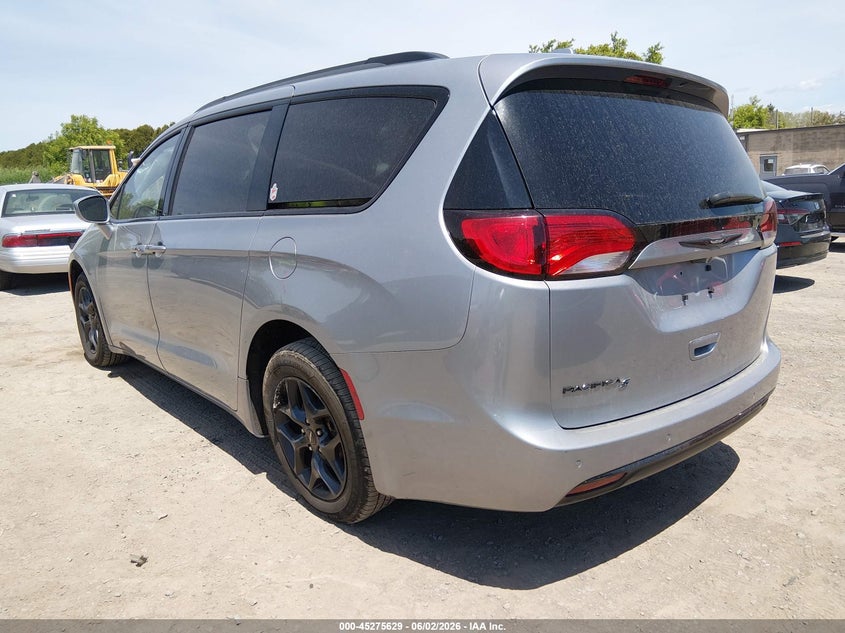 Vin: 2c4rc1bg0jr174852, lot: 45773452, chrysler pacifica touring l 20183
