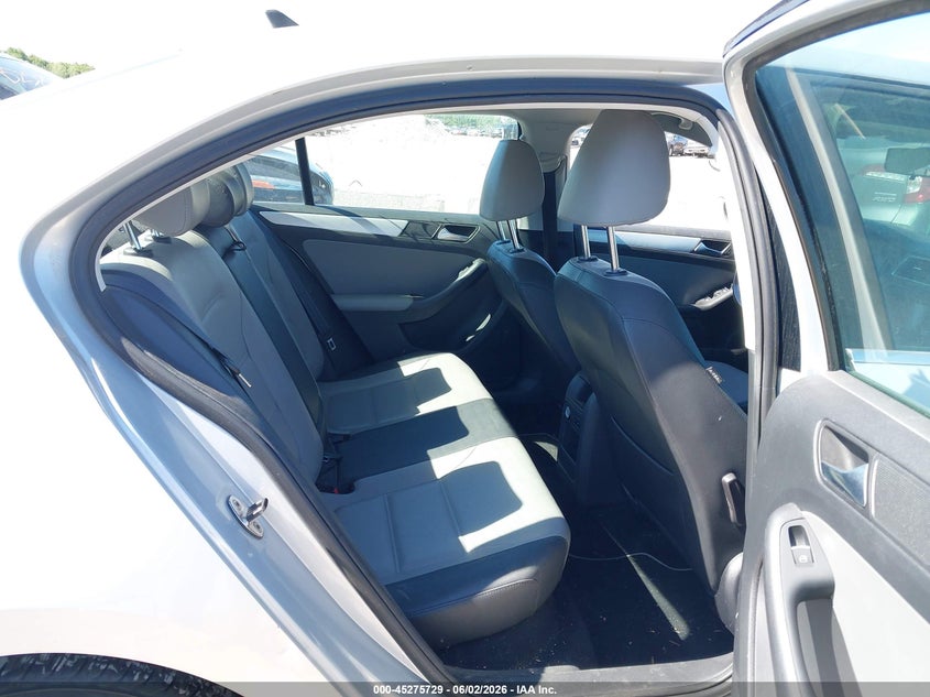 2013 VOLKSWAGEN JETTA HYBRID auction photo 8