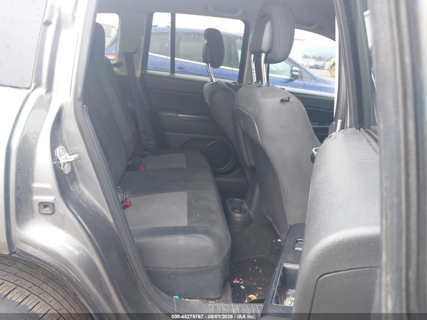 2012 Jeep Compass 2.4 Sport grey Lot 111045275767 Vin 1C4NJDBB5CD635463