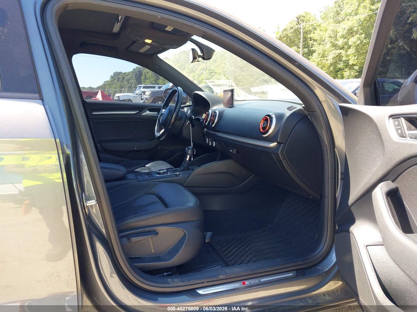 2016 AUDI A3 auction photo 5