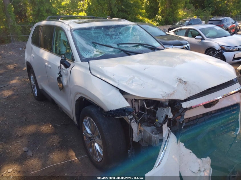 Vin: 5tdaaab56rs025835, lot: 45773654, toyota grand highlander platinum 2024 img_1