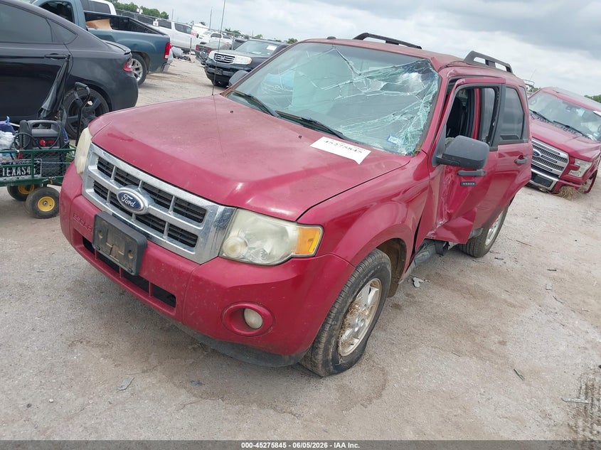 2011 FORD ESCAPE auction photo 2