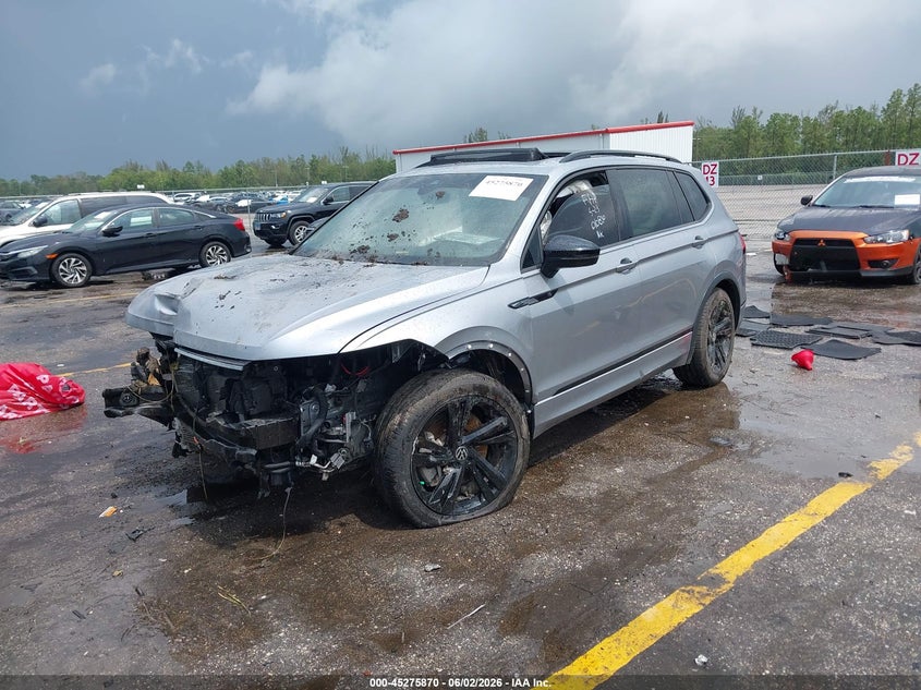 Vin: 3vvcb7ax6pm010830, lot: 45773695, volkswagen tiguan 2.0t se r-line black 20232