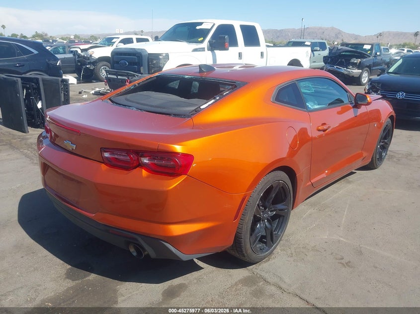 Vin: 1g1fc1rs8p0131370, lot: 45773801, chevrolet camaro rwd  2lt 20234