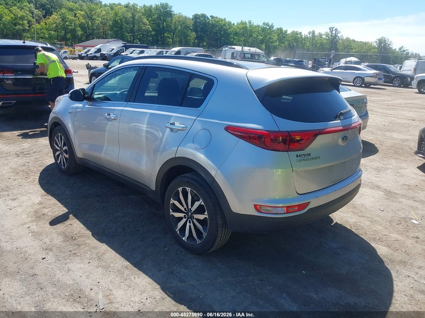 VIN KNDPNCAC2J7422631 2018 KIA SPORTAGE EX