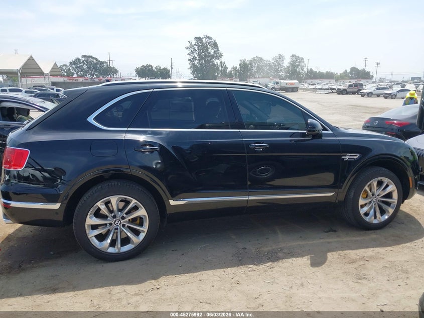 2017 Bentley Bentayga W12/W12 First Edition VIN: SJAAC2ZV1HC015687 Lot: 45275992