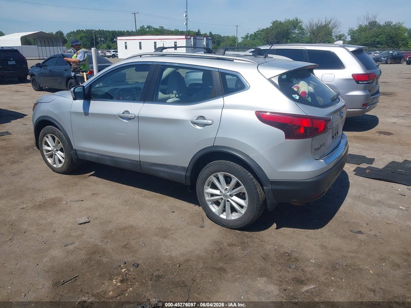 2018 NISSAN ROGUE SPORT auction photo 3