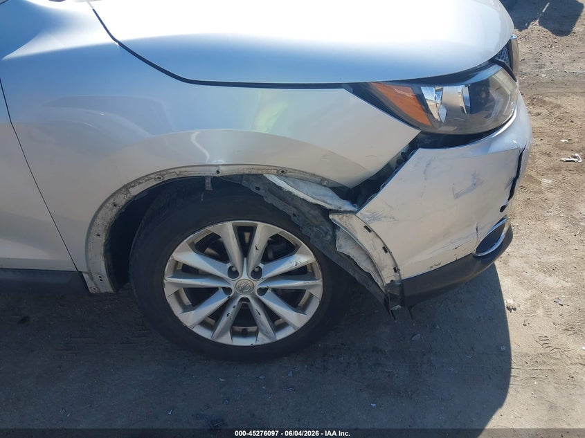 2018 NISSAN ROGUE SPORT auction photo 6