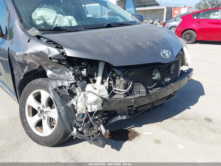 2011 TOYOTA SIENNA VAN 3.5L V-6 DOHC, VVT, 265HP