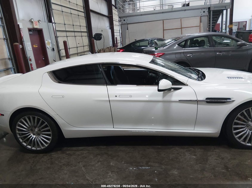 ASTON MARTIN RAPIDE S - zdjęcie 13