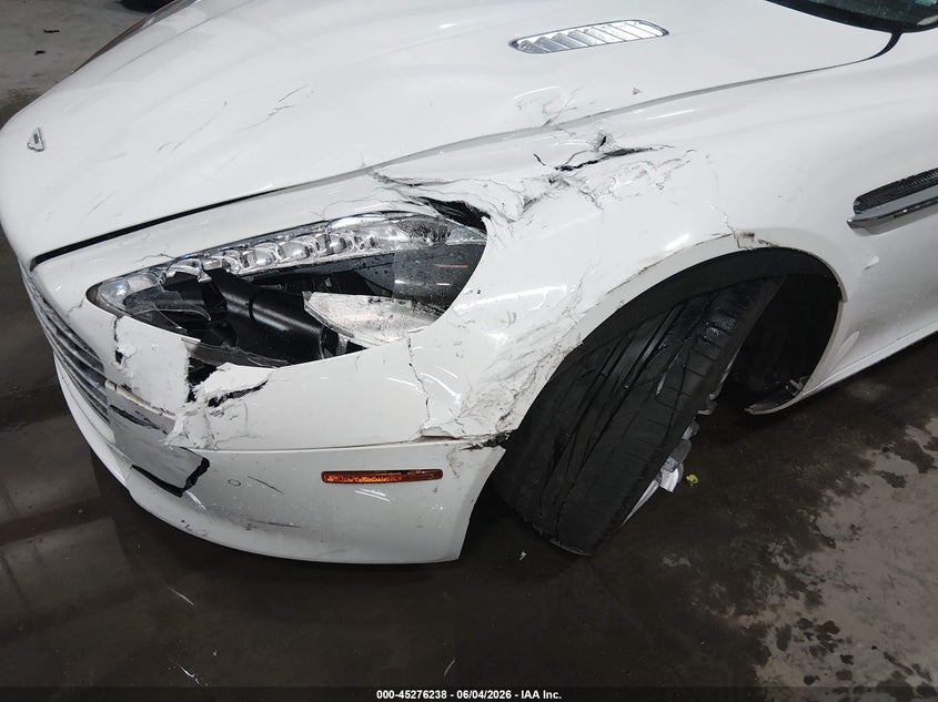 ASTON MARTIN RAPIDE S - zdjęcie 18