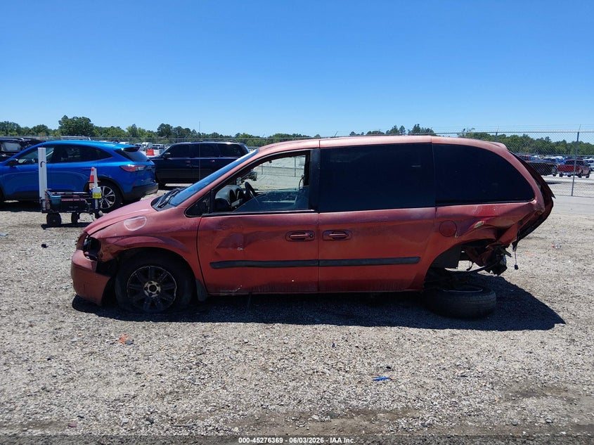 2005 Chrysler Town & Country VIN: 1C4GP45R75B318993 Lot: 45276369