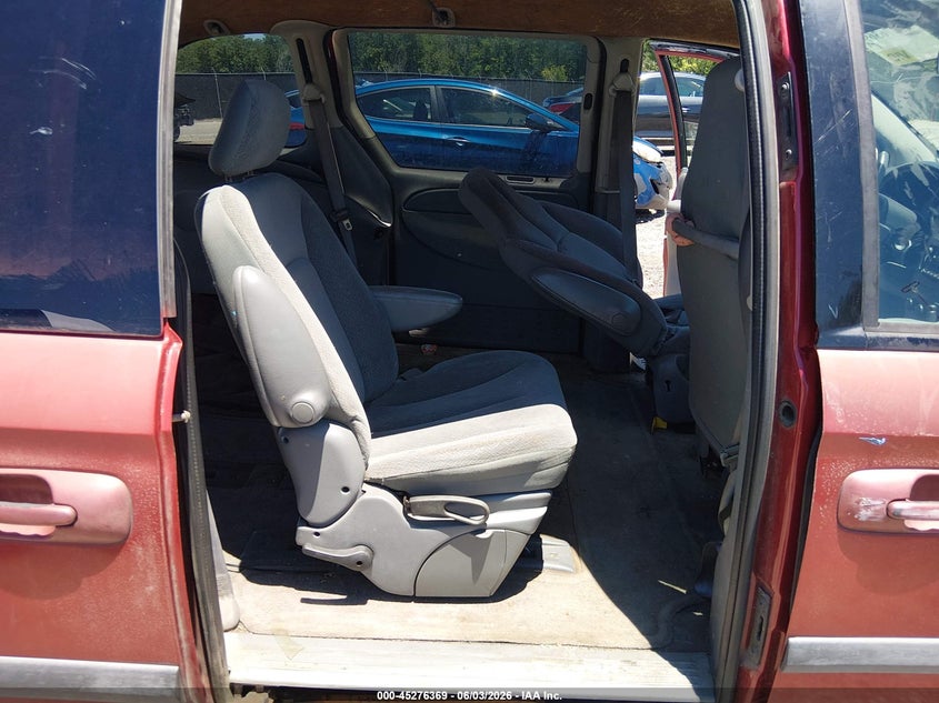 2005 Chrysler Town & Country VIN: 1C4GP45R75B318993 Lot: 45276369