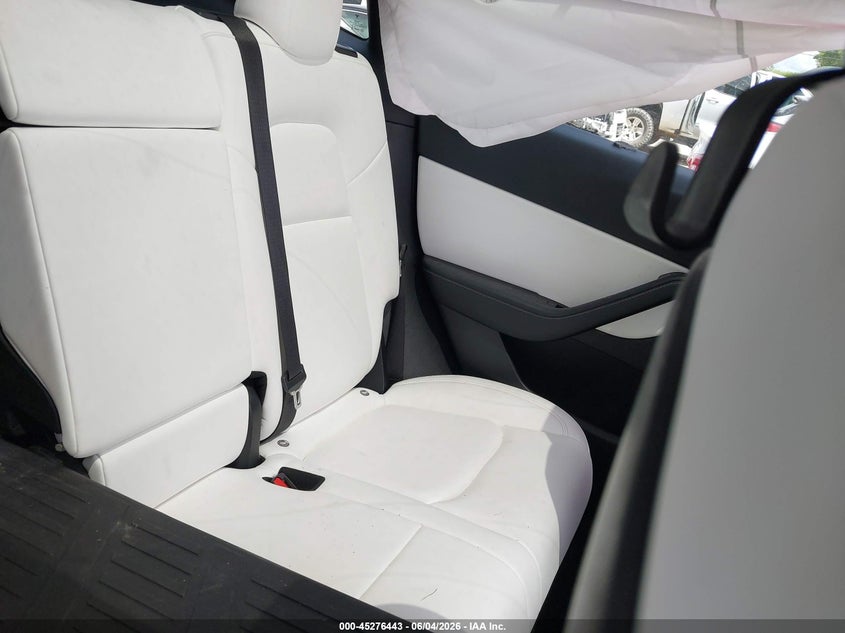 2021 Tesla Model Y Long Range Dual Motor All-Wheel Drive VIN: 5YJYGDEE4MF305325 Lot: 45276443