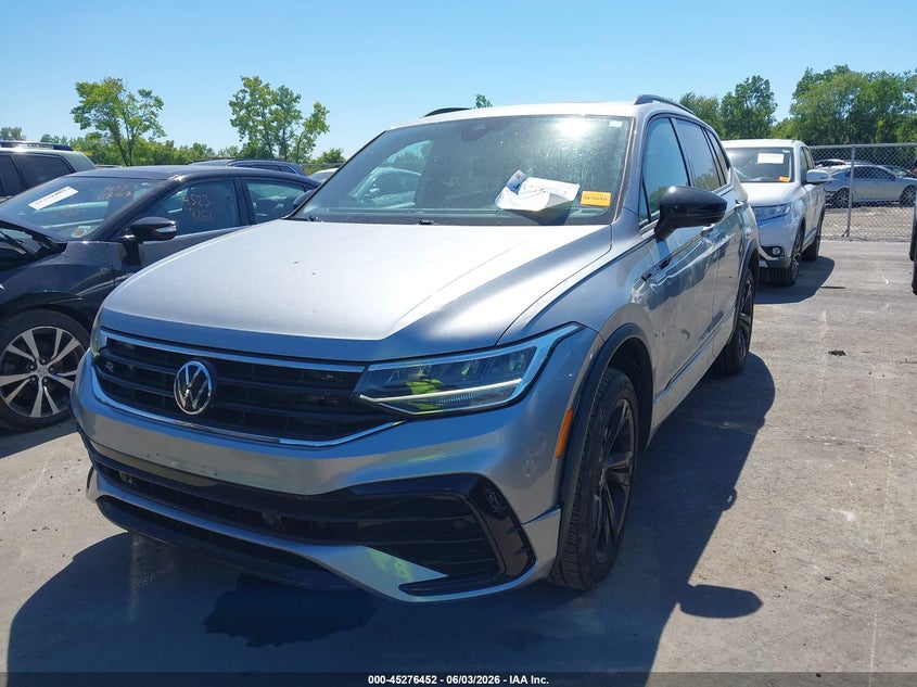 Vin: 3vv8b7ax1pm001376, lot: 45774276, volkswagen tiguan 2.0t se r-line black 20232