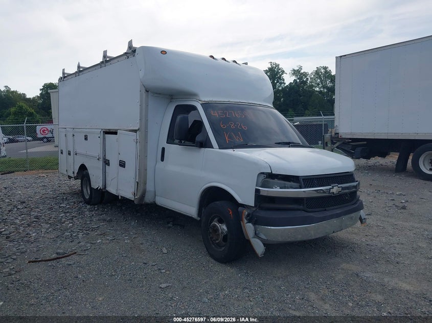 2006 CHEVROLET EXPRESS CUTAWAY WORK VAN