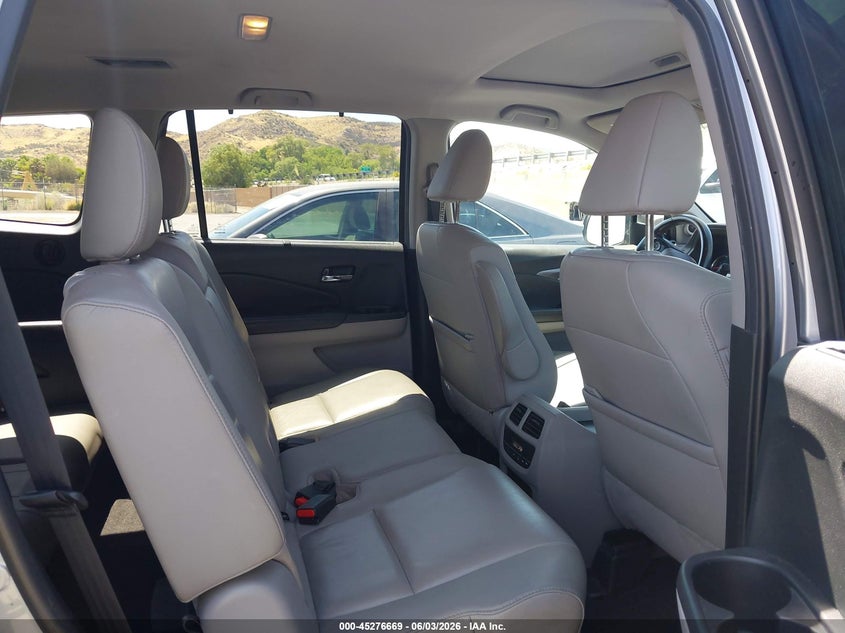 2022 HONDA PILOT auction photo 8