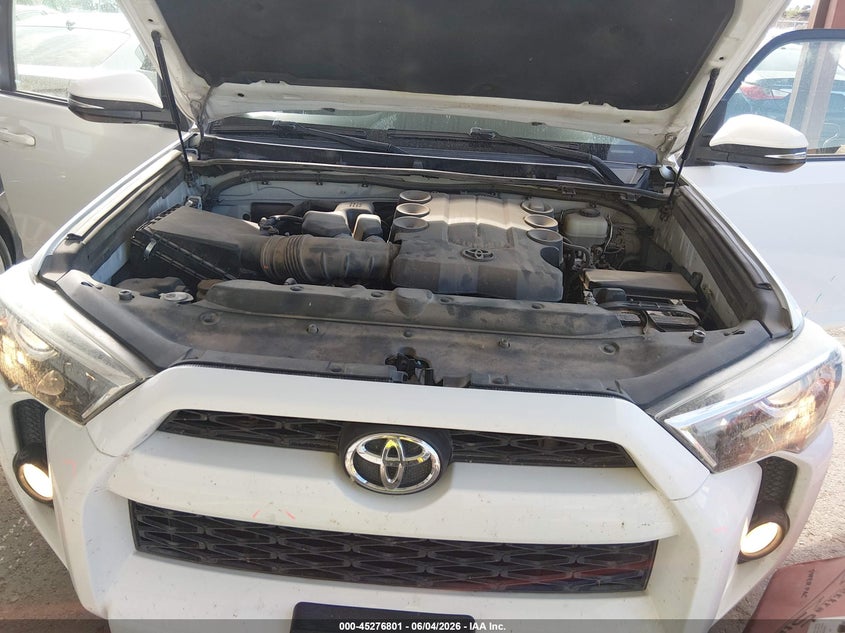 2018 TOYOTA 4RUNNER SR5 PREMIUM — Photo 10