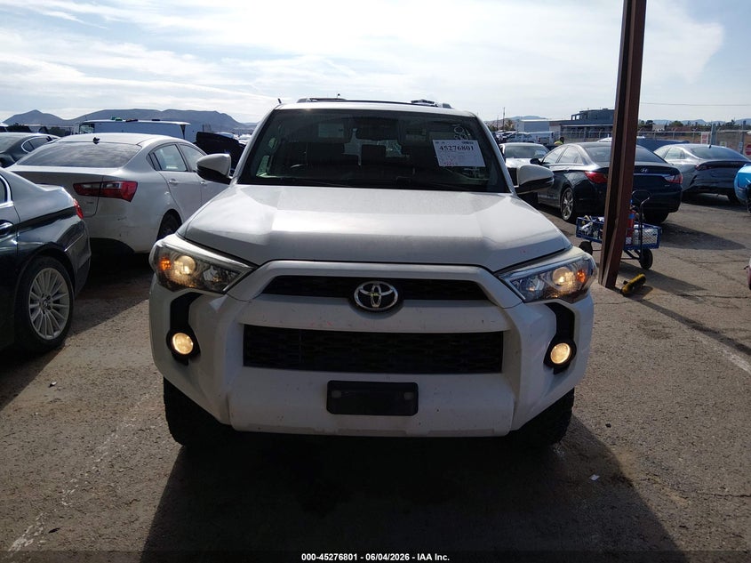 2018 TOYOTA 4RUNNER SR5 PREMIUM — Photo 12