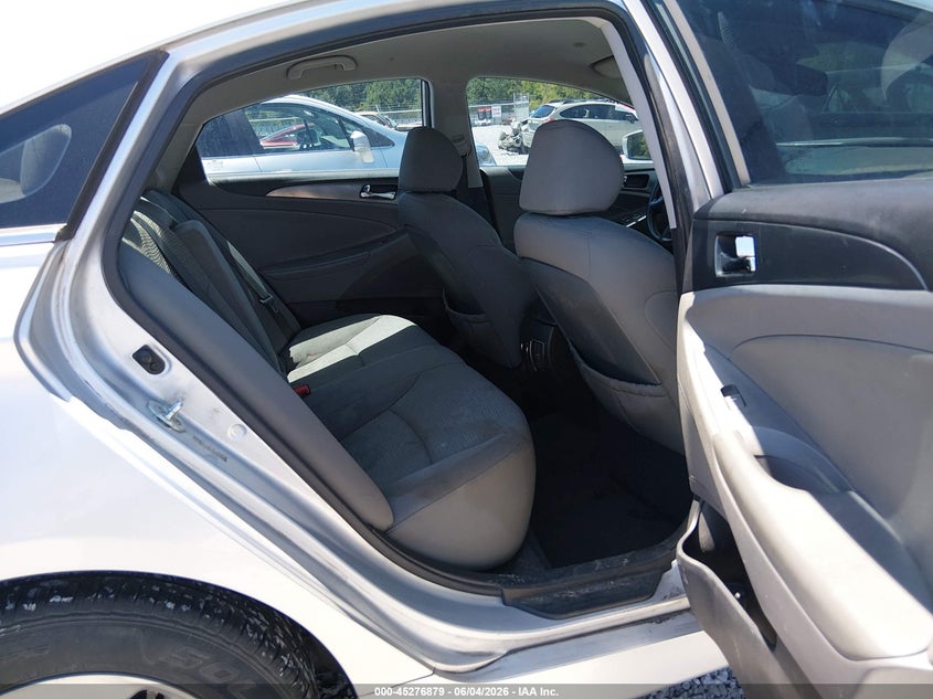 2012 HYUNDAI SONATA HYBRID auction photo 8