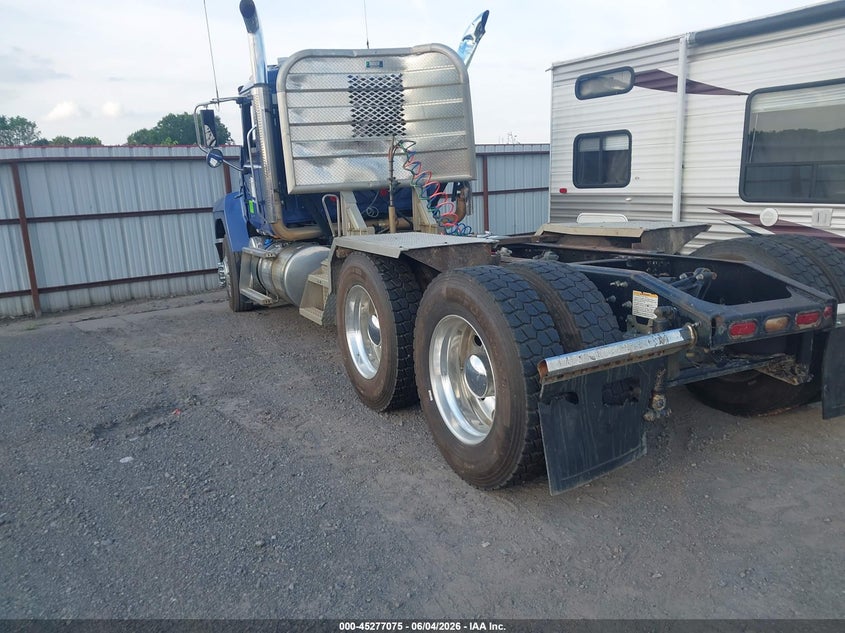 2024 MACK PINNACLE auction photo 3